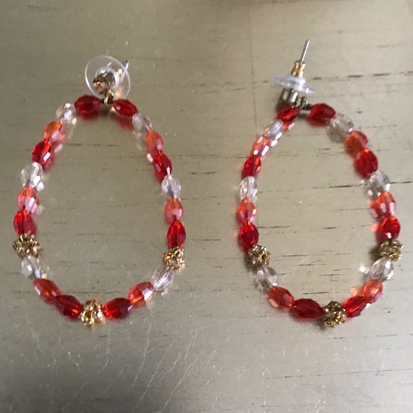 PERFECT FOR HOLIDAYS-BRAND NEW  HOOP EARRINGS! - Picture 4 of 6